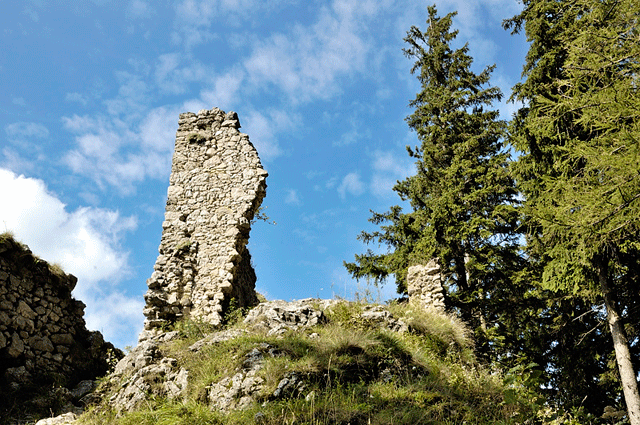 Vratske Podhradie Burgruine